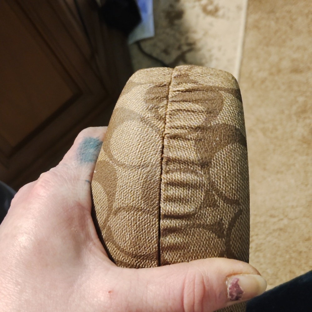 Coach Eyeglasses Case - Picture 7 of 7